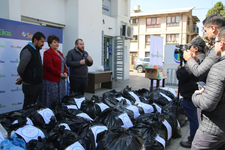 ENTREGA ROPA CAPAÑA AYUDANOS A ABRIGAR